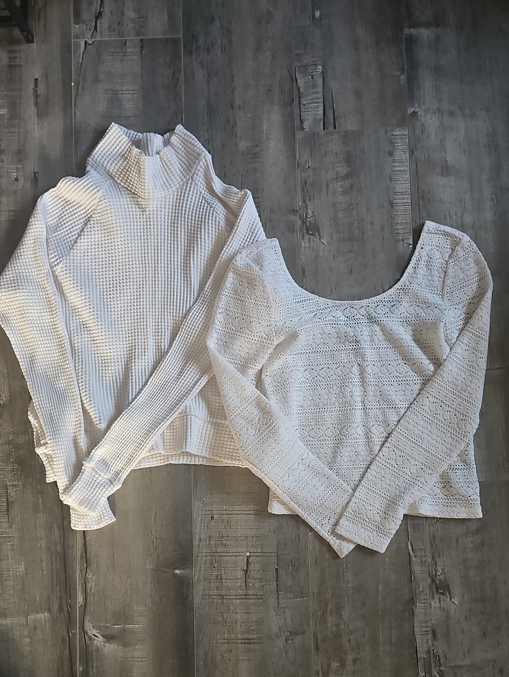 North Face Sweather & American Eagle White Knit Long-Sleeve Tops Lot x2